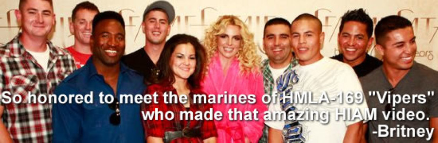 Britney incontra i marines